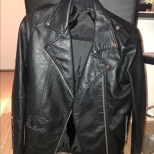 ZARA FAUX Leather jacket